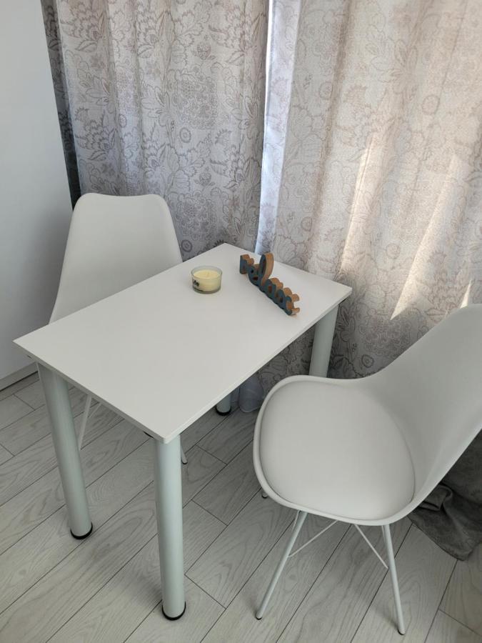 Studio Home Onesti Exterior foto