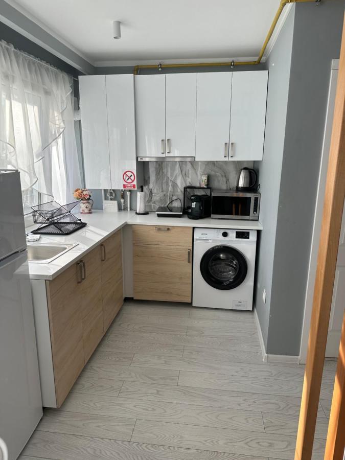 Studio Home Onesti Exterior foto